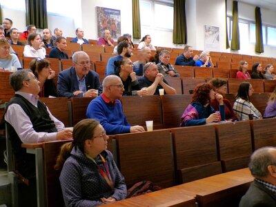 Stretnutie zamestnancov a študentov FCHPT s vedením fakulty 