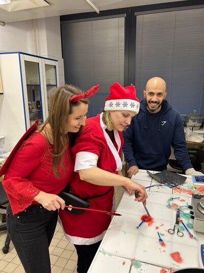 Adventné labáky na Ústave prírodných a syntetických polymérov