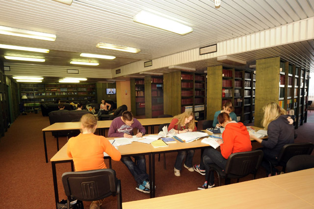 Study and admission procedure - Studium a zivot na fchpt